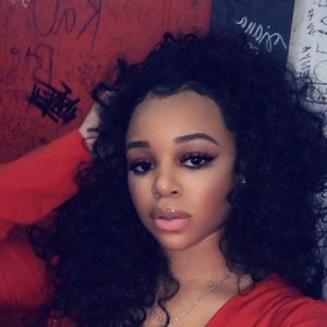 Meet your Posher, Jasmine